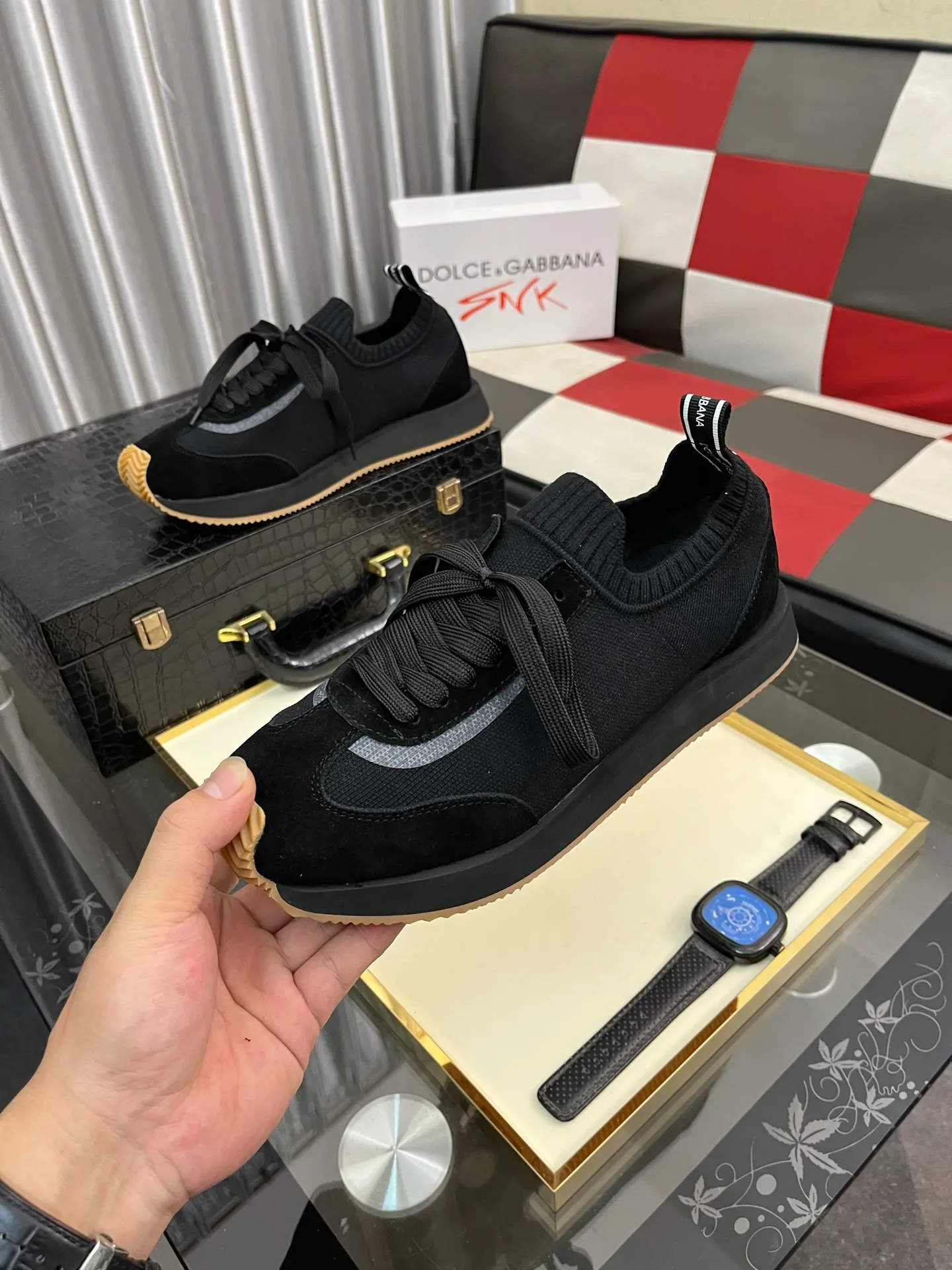 Men's Men's Shoes💰420⌚️⌚️••Dolce&Gabbana••DG✔️High-end men's sports and casual shoes. Original goods from top counters. Original imported cowhide, multi-material splicing design ➕Imported cowhide lining, cowhide feet ➕Original TPR elastic outsole. Size: 36-46🔟Colors available